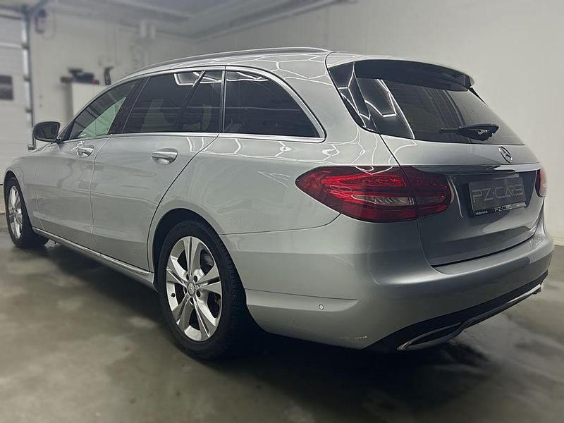 Gebraucht Mercedes C220 170 PS (125 kW) 2014 Silber Limousine