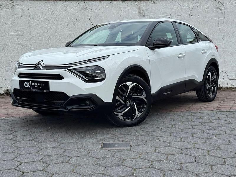 Weiß Gebraucht 2021 Citroën C4 Feel Limousine | 14.900 € (Guter Preis) - Bild 1/4