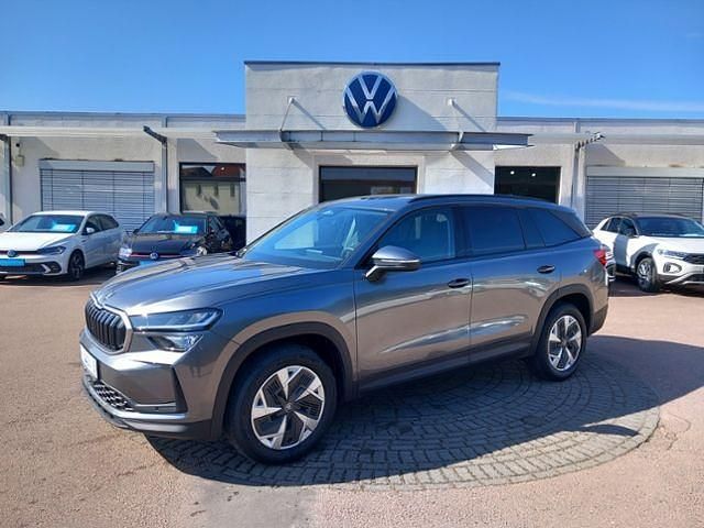 Neu Skoda Kodiaq Selection 150 PS (110 kW) 2026 Grau SUV