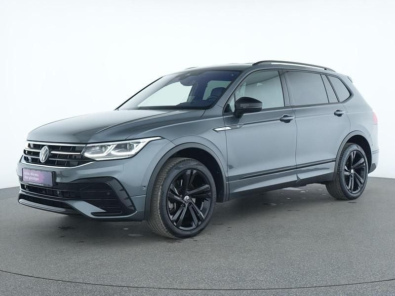 Platinum grey Gebraucht 2023 VW Tiguan Allspace R-line SUV | 39.868 € (Fairer Preis) - Bild 1/4