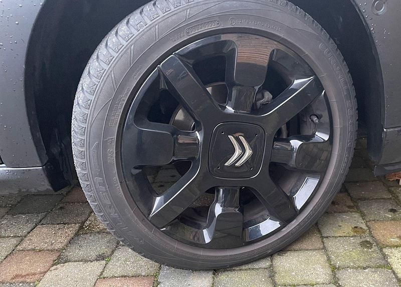 Gebraucht Citroën C3 PureTech 82 PS (60 kW) 2018 Schwarz Kleinwagen