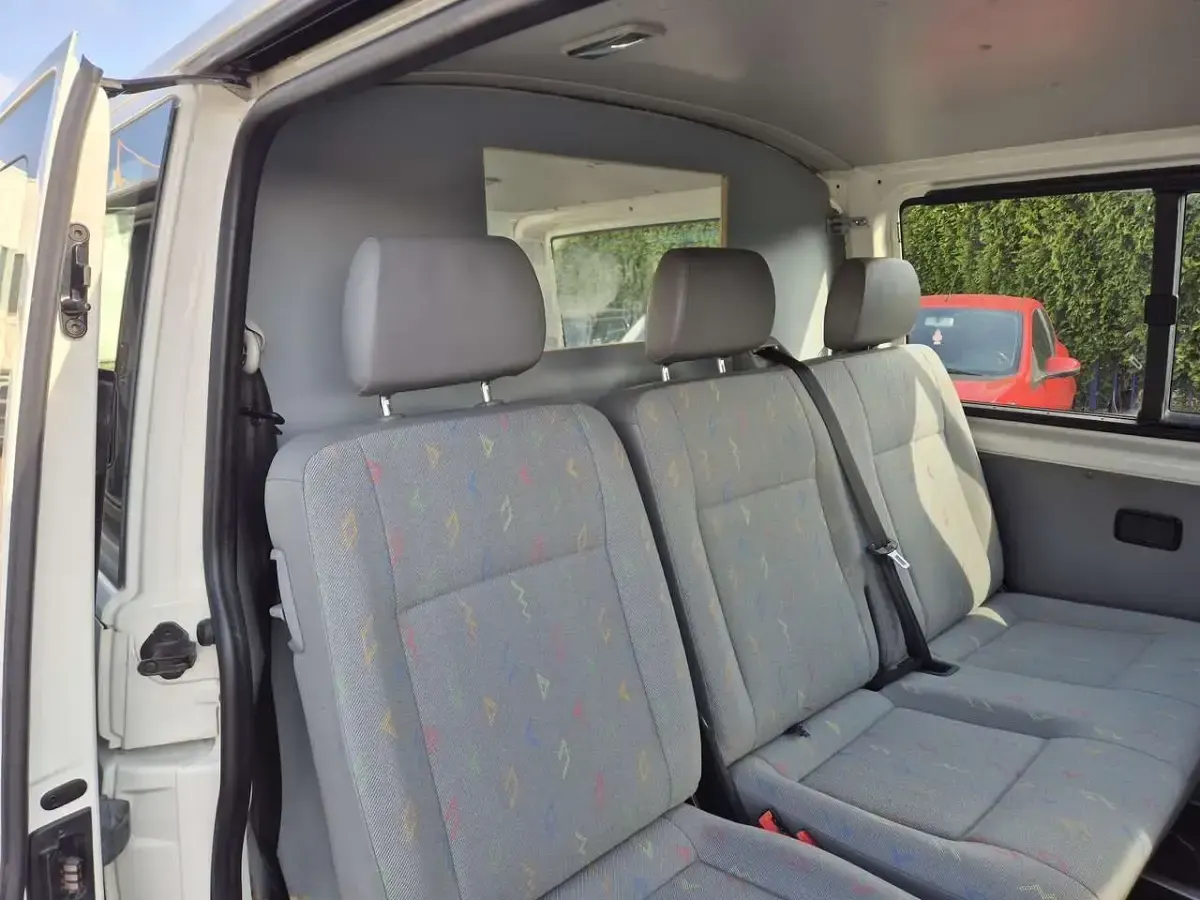 Gebraucht VW Caravelle 131 PS (96 kW) 2006 Weiß Van