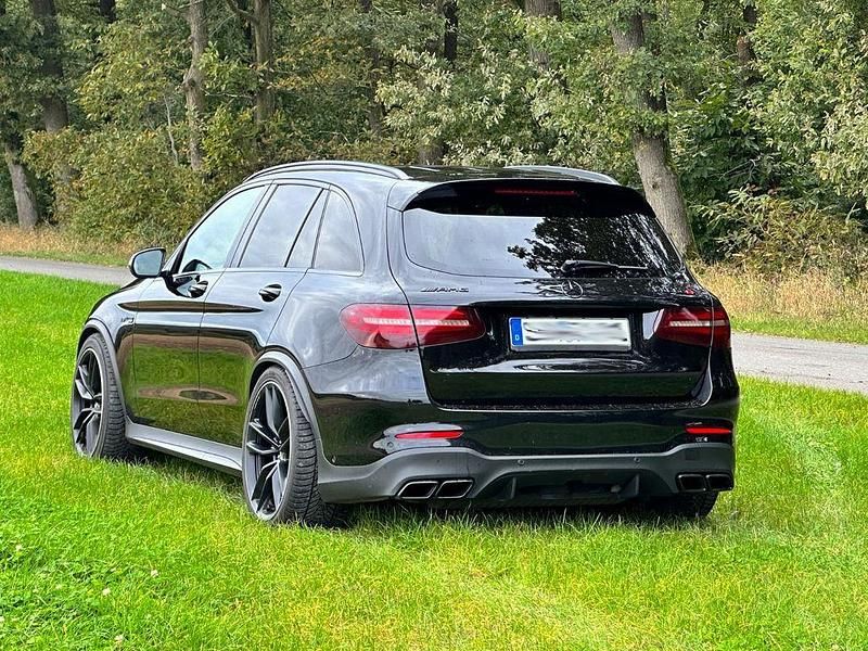 Schwarz Gebraucht 2018 Mercedes S63 AMG AMG SUV | 56.900 € (Superpreis) - Bild 1/4