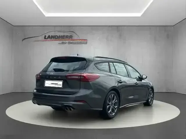 Używany Ford Focus ST-Line 120 KM (88 kW) 2024 Szary Kombi