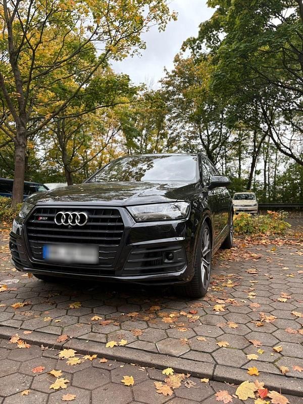 Schwarz Gebraucht 2018 Audi SQ7 SUV | 44.600 € (Teuer) - Bild 1/4