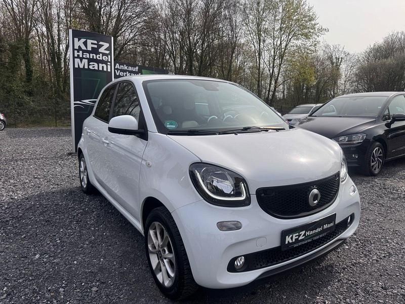 Gebraucht Smart ForFour 71 PS (52 kW) 2018 Weiß Kleinwagen