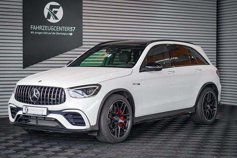 Weiß Gebraucht 2021 Mercedes GLC63 AMG AMG SUV | 61.499 € (Superpreis) - Bild 1/4