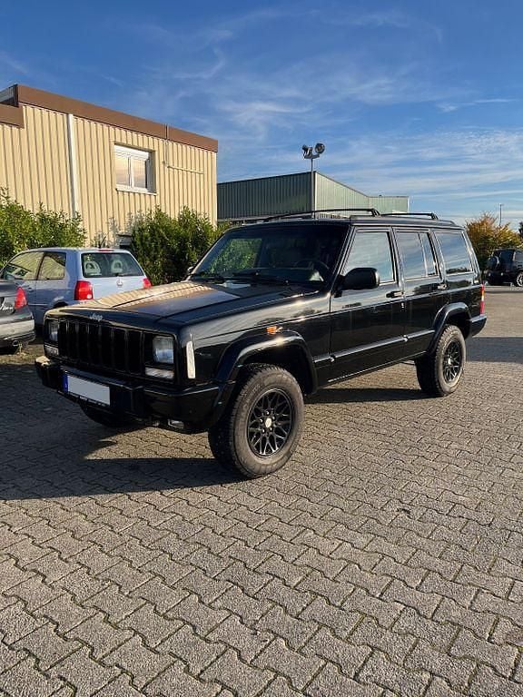Schwarz Gebraucht 1997 Jeep Cherokee Limited SUV | 4.950 € (Superpreis) - Bild 1/4