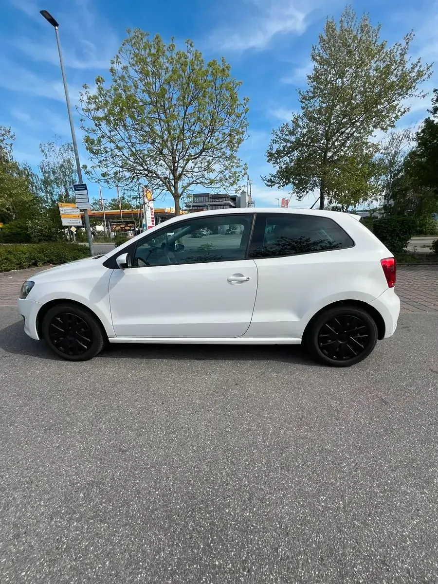 Gebraucht VW Polo 70 PS (51 kW) 2010 Weiß Kleinwagen