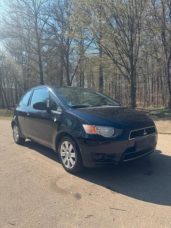 Gebraucht Mitsubishi Colt Top 95 PS (69 kW) 2010 Schwarz Kleinwagen