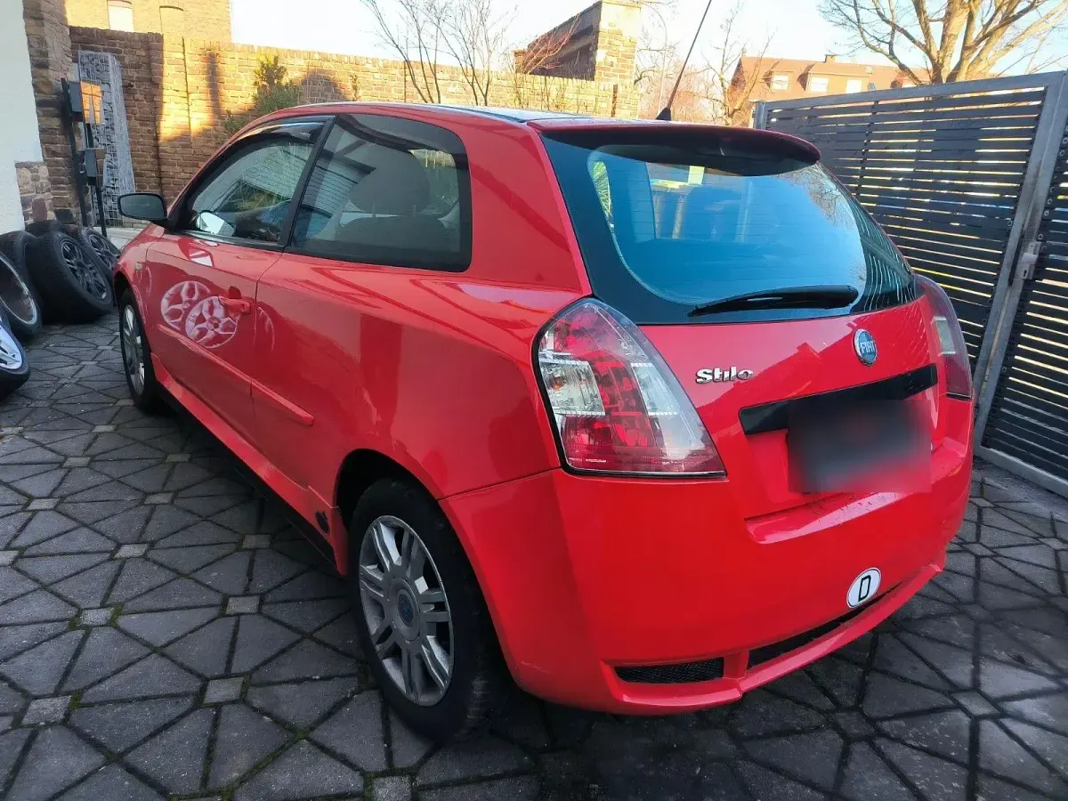 Gebraucht Fiat Stilo 170 PS (125 kW) 2005 Rot Limousine