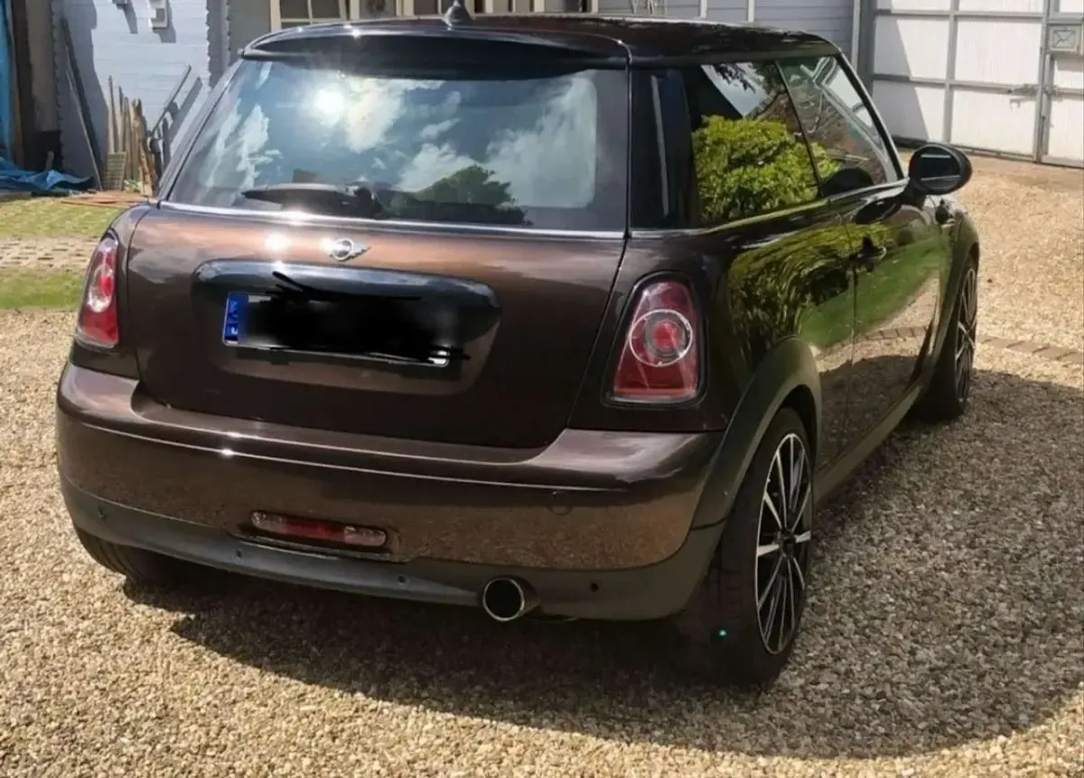Gebraucht Mini Cooper 122 PS (89 kW) 2011 Braun Kleinwagen