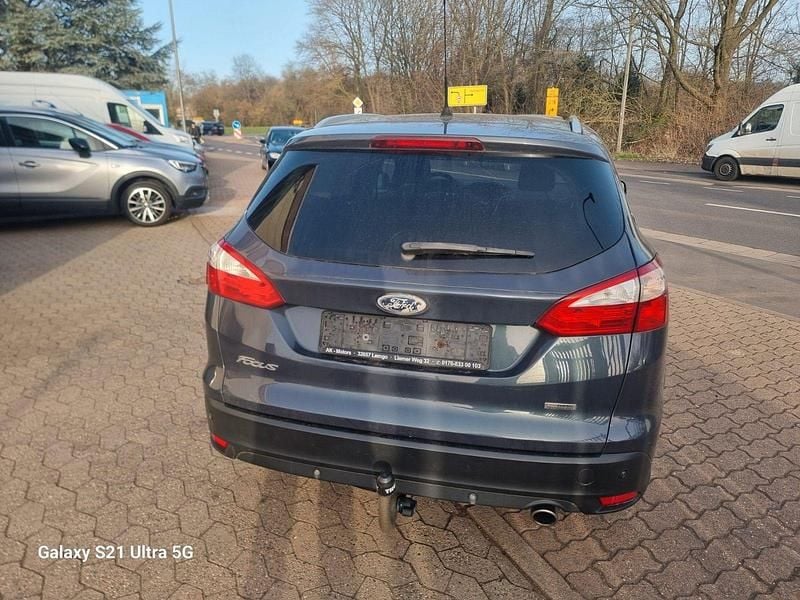 Gebraucht Ford Focus Titanium 150 PS (110 kW) 2011 Grau Kombi