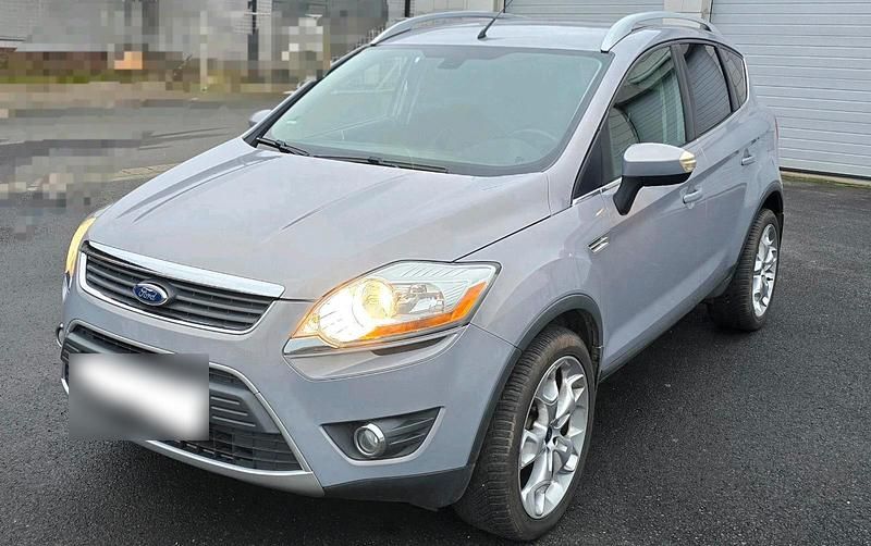 Gebraucht Ford Kuga Titanium 163 PS (119 kW) 2010 Grau SUV