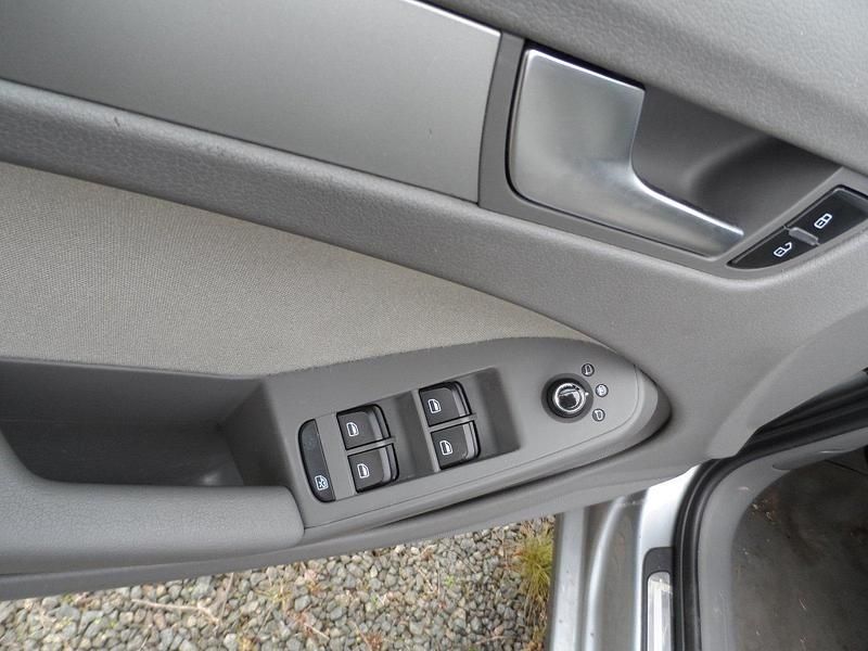 Gebraucht Audi A4 143 PS (105 kW) 2010 Silber Kleinwagen