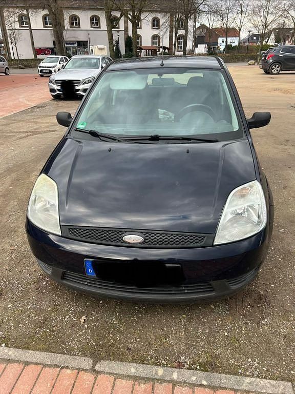 Gebraucht Ford Fiesta 60 PS (44 kW) 2004 Blau Kleinwagen