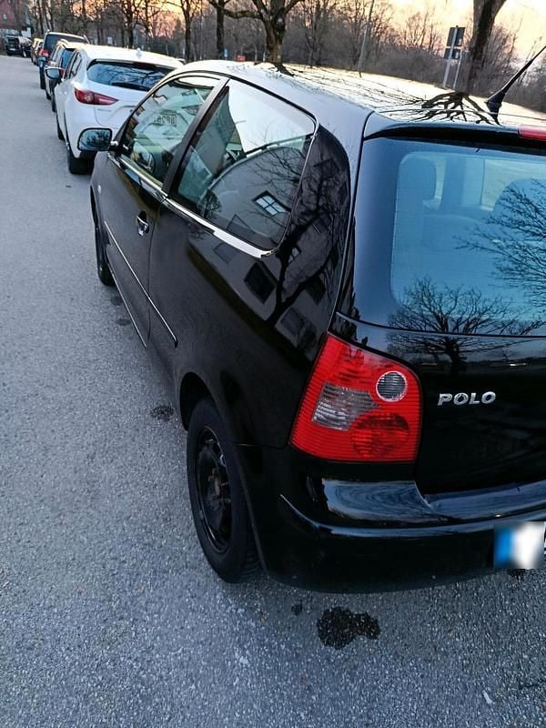 Gebraucht VW Polo Cricket 54 PS (39 kW) 2004 Schwarz Kleinwagen