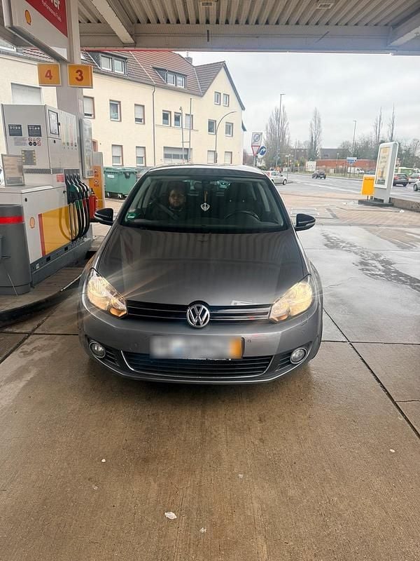 Gebraucht VW Golf VI 59 PS (43 kW) 2011 Silber Kleinwagen
