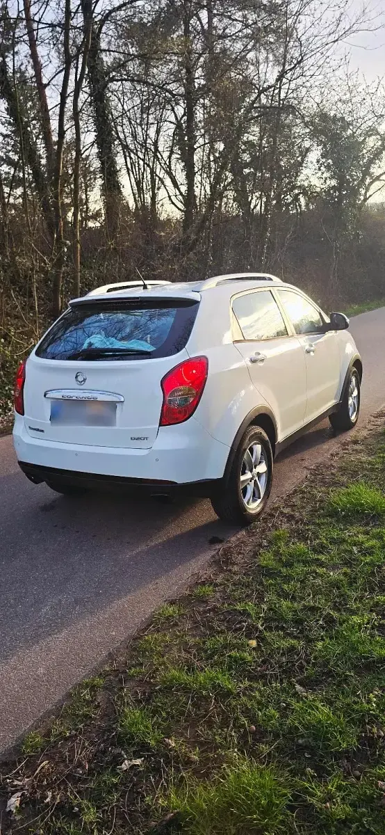 Gebraucht SsangYong Korando 176 PS (129 kW) 2012 Weiß SUV
