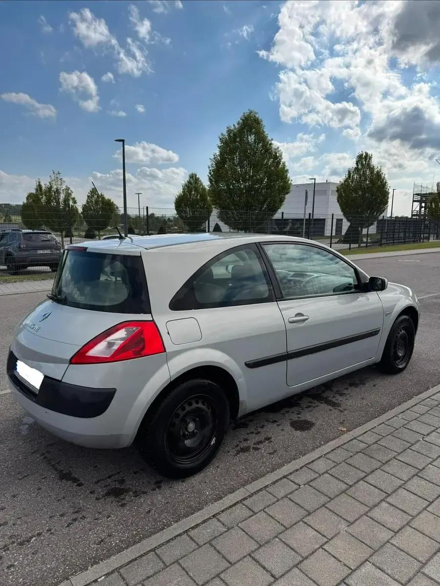 Gebraucht Renault Mégane 98 PS (72 kW) 2004 Grau Kleinwagen