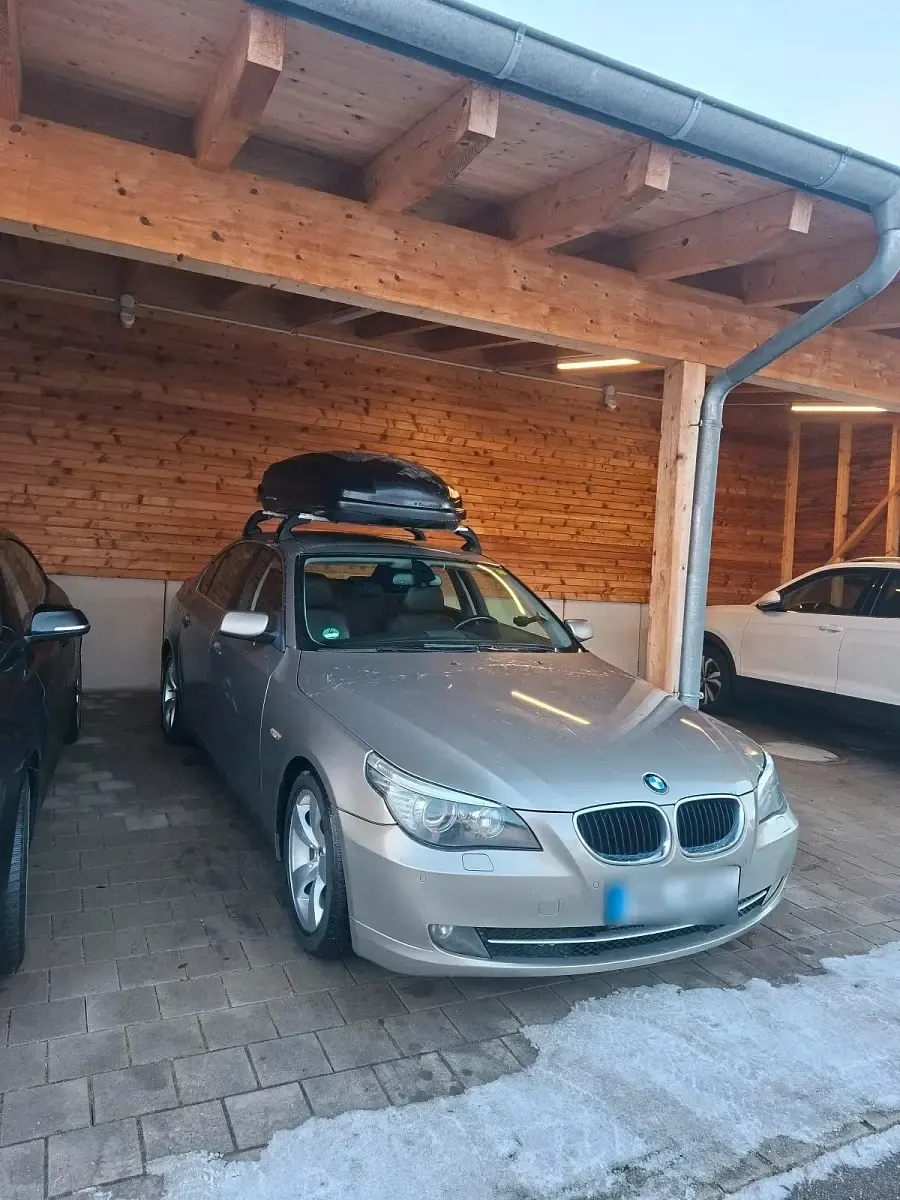 Gebraucht BMW 520 130 PS (95 kW) 2007 Braun Limousine