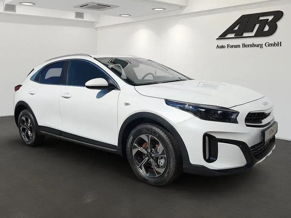 Gebraucht Kia XCeed Vision 140 PS (102 kW) 2024 Weiß SUV