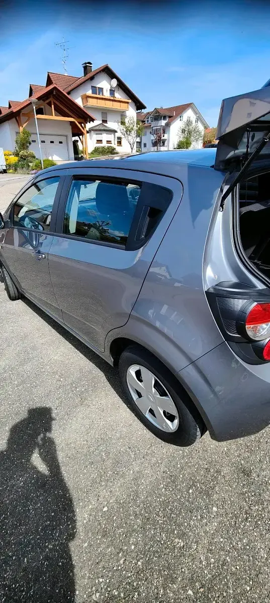 Second-hand Chevrolet Aveo 86 CP (63 kW) 2011 Gri Hatchback