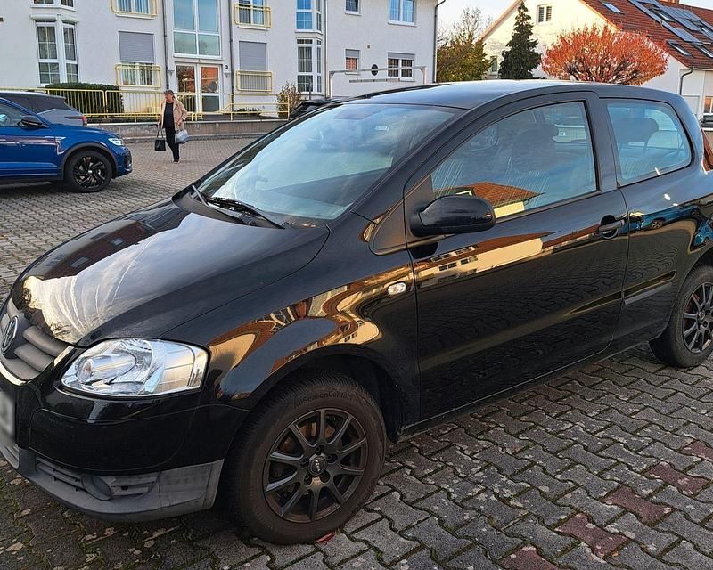 Gebraucht VW Fox 60 PS (44 kW) 2007 Schwarz Kleinwagen