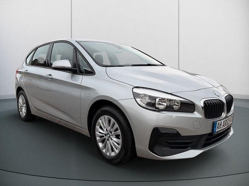 Silber Gebraucht 2020 BMW 218 Sport Line Kombi | 16.978 € (Guter Preis) - Bild 1/4