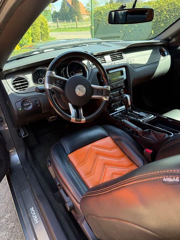 Second-hand Ford Mustang 309 CP (227 kW) 2014 Gri