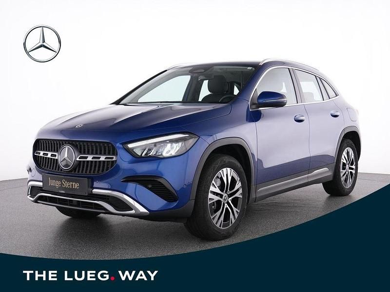 Blau metalliclack spektralbla Gebraucht 2025 Mercedes GLA250 Progressive SUV | 42.685 € (Fairer Preis) - Bild 1/4