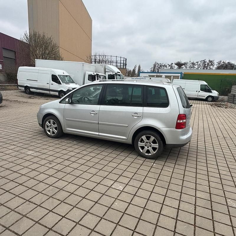 Gebraucht VW Touran 115 PS (84 kW) 2003 Silber Van / Kleinbus