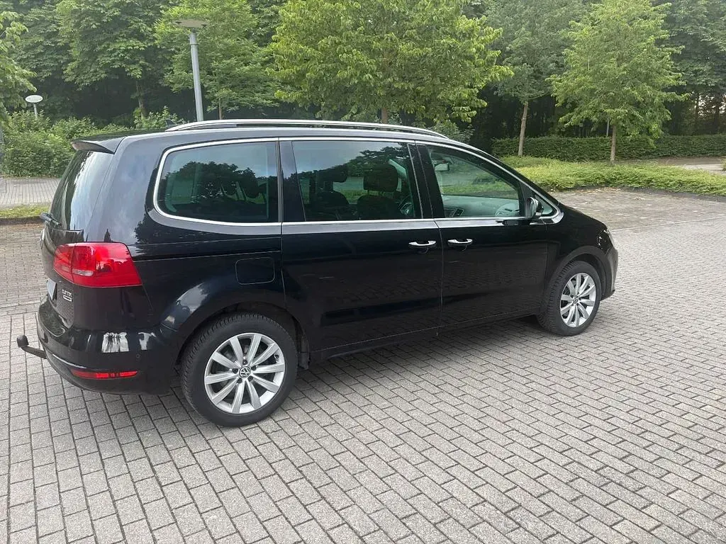 Gebraucht VW Sharan Highline 177 PS (130 kW) 2015 Schwarz Van / Kleinbus