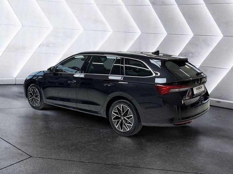 Neu Skoda Octavia 150 PS (110 kW) 2026 Schwarz Kombi