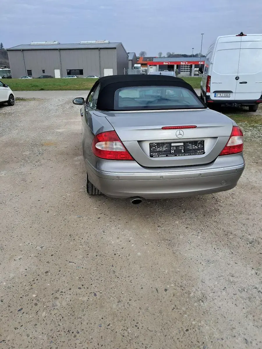Gebraucht Mercedes CLK200 184 PS (135 kW) 2008 Silber Cabrio