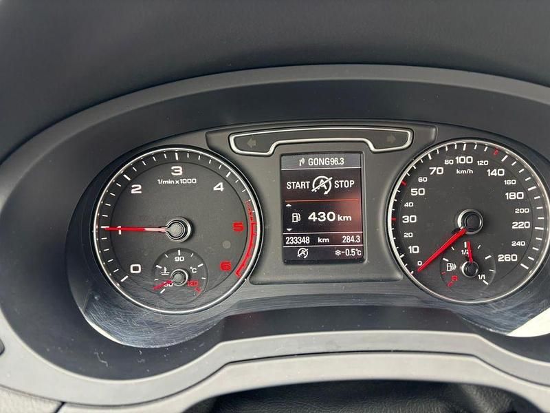 Gebraucht Audi Q3 140 PS (102 kW) 2012 Schwarz SUV