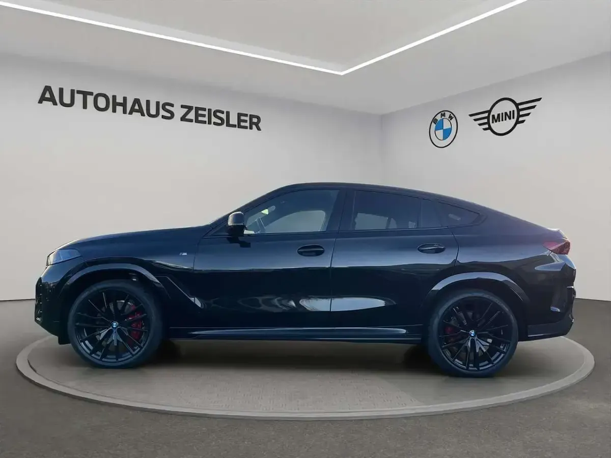 Gebraucht BMW X6 M Sport 340 PS (250 kW) 2025 Saphirschwarz SUV