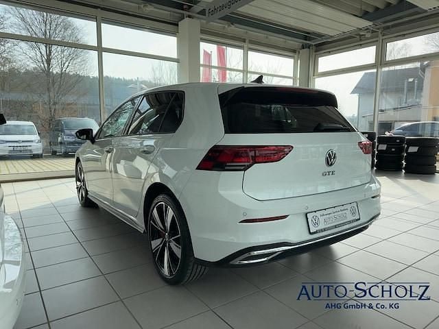 Gebraucht VW Golf VIII GTE 245 PS (180 kW) 2022 Weiß Limousine