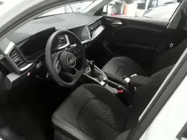 Gebraucht Audi A1 Sportback Advanced 116 PS (85 kW) 2025 Gletscherweiß metallic Kleinwagen