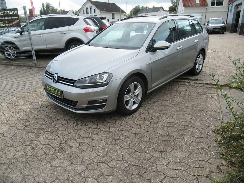 Grau Gebraucht 2016 VW Golf VII Kombi | 6.750 € - Bild 1/4