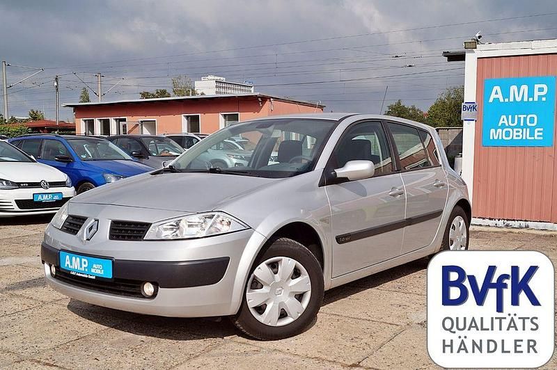 Silber Gebraucht 2006 Renault Mégane II Limousine | 2.990 € (Fairer Preis) - Bild 1/4
