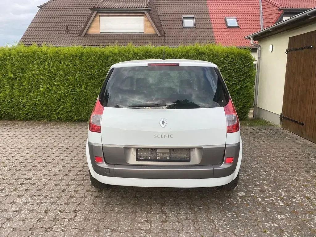 Gebraucht Renault Scénic II Expression 111 PS (81 kW) 2008 Weiß Van / Kleinbus
