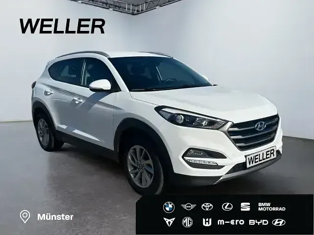 Gebraucht Hyundai Tucson Intro Edition 177 PS (130 kW) 2015 Weiss SUV