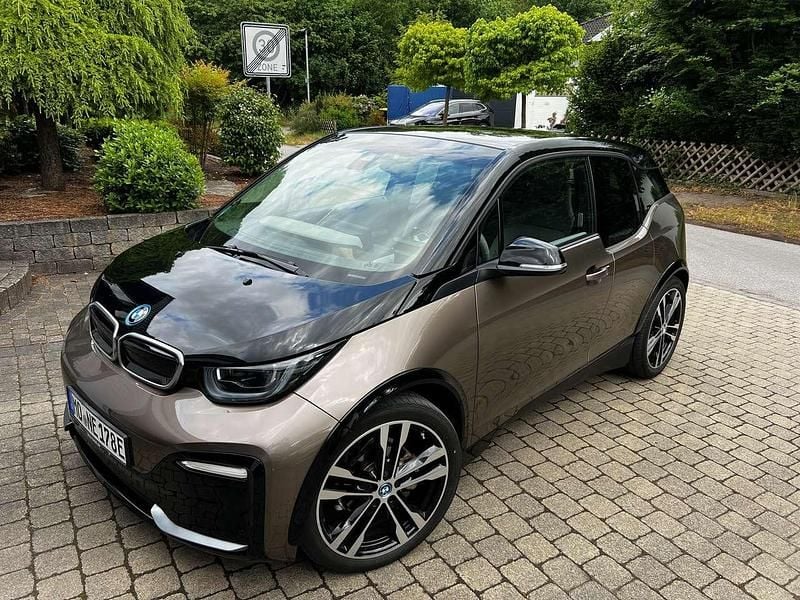 Beige Gebraucht 2019 BMW i3 Limousine | 19.990 € (Fairer Preis) - Bild 1/4
