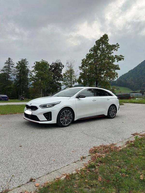 Gebraucht Kia ProCeed GT 204 PS (150 kW) 2019 Weiß Kombi