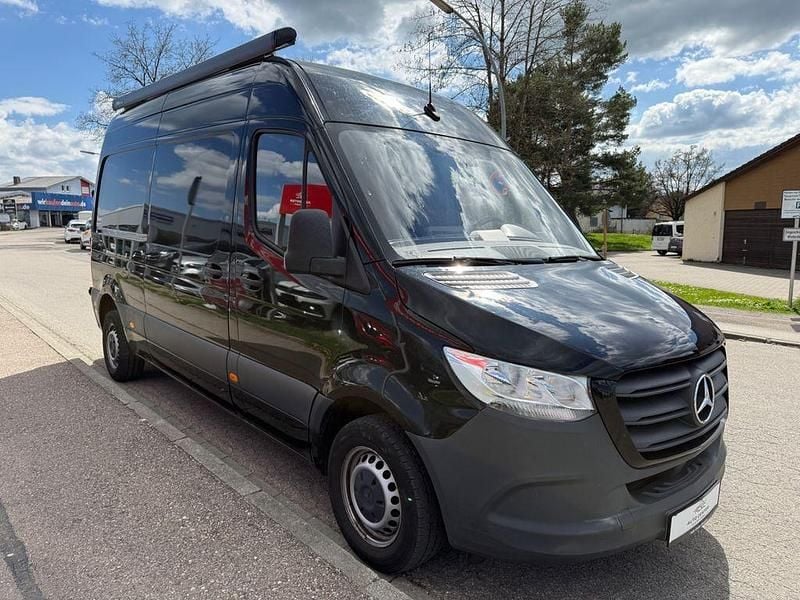 Second-hand Mercedes Sprinter 143 CP (105 kW) 2020 Negru Van