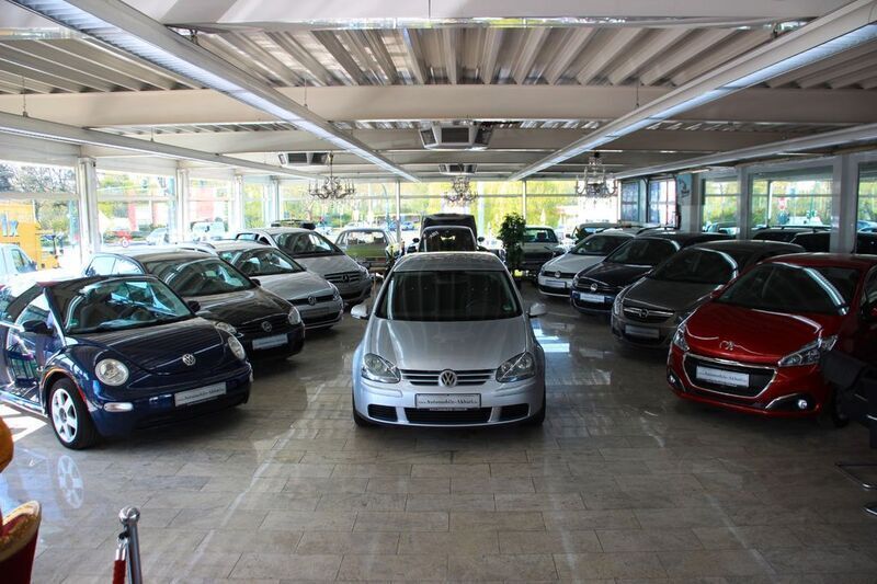 Silber Gebraucht 2004 VW Golf V Trendline Limousine | 4.850 € (Teuer) - Bild 1/4