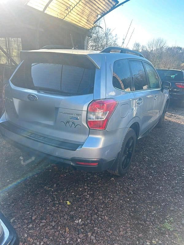 Gebraucht Subaru Forester 147 PS (108 kW) 2013 Silber SUV