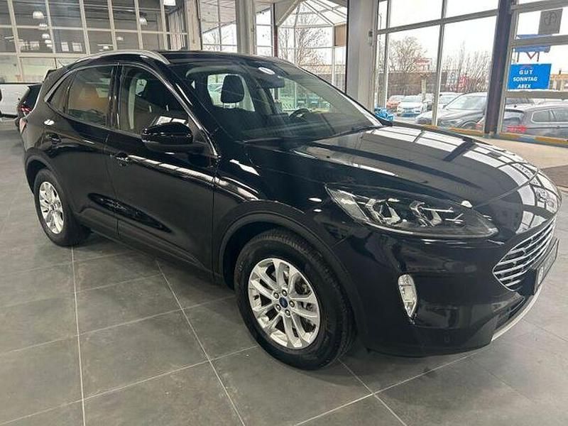 Gebraucht Ford Kuga Titanium 224 PS (164 kW) 2021 Andere SUV