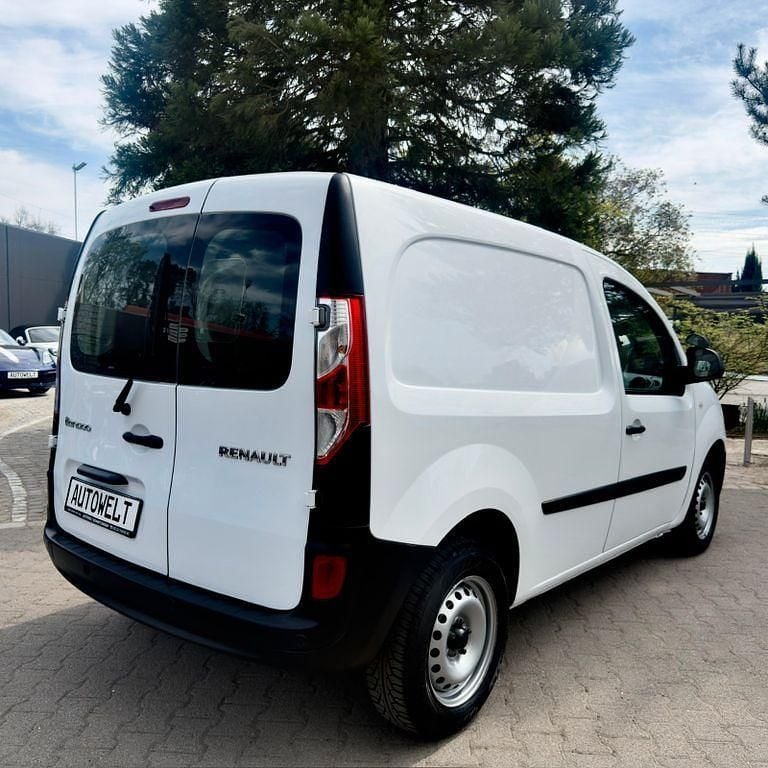 Usado Renault Kangoo 95 CV (69 kW) 2021 Blanco Monovolumen